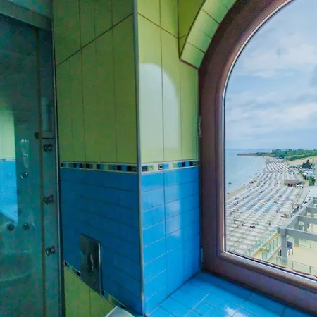 Mirage Отель 3*